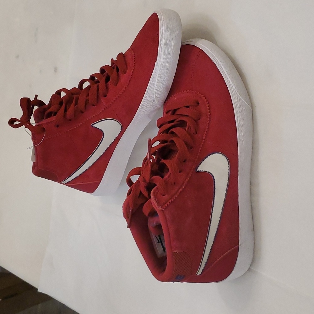 NIKE RED SHOES